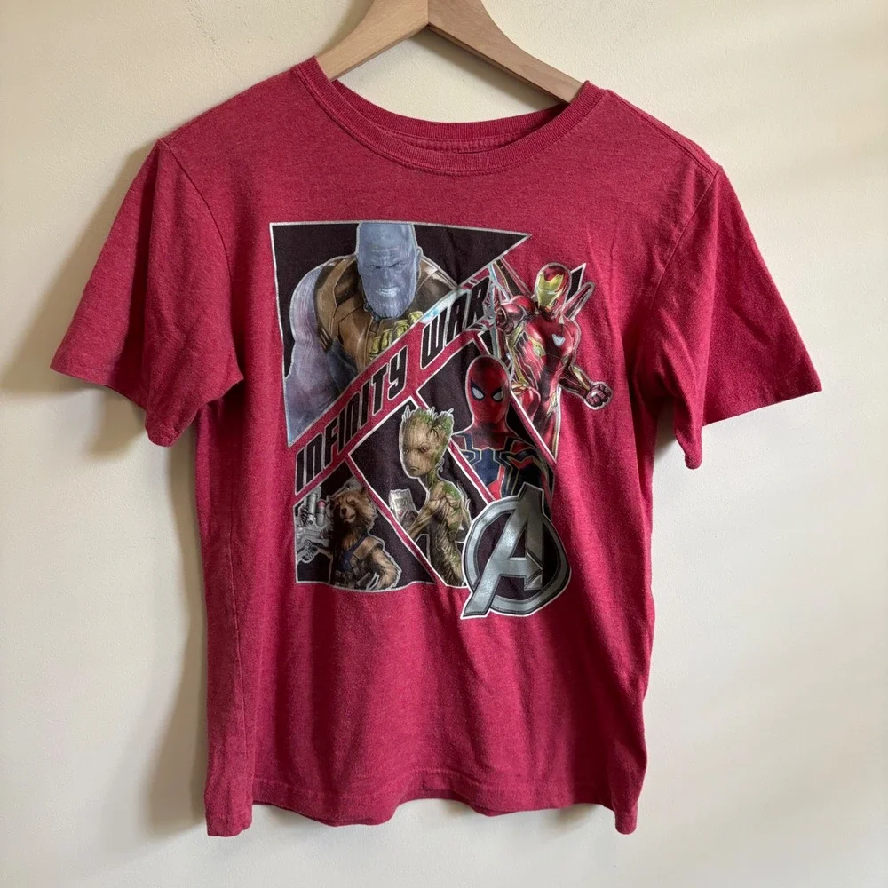 Marvel Avengers Infinity War Graphic T-Shirt Boys L 10/12 Red Thanos Iron Man